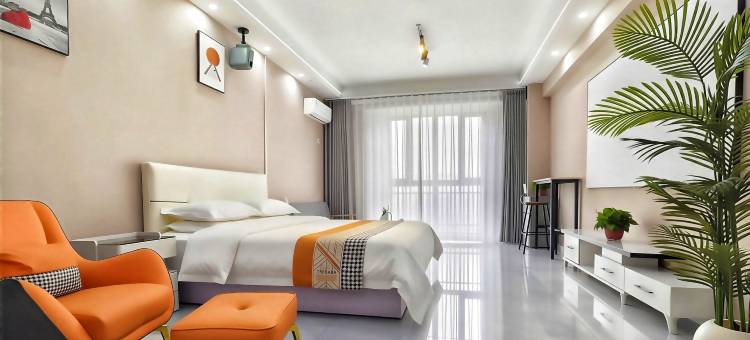 澜奢观影民宿(石家庄长安万达店)图片