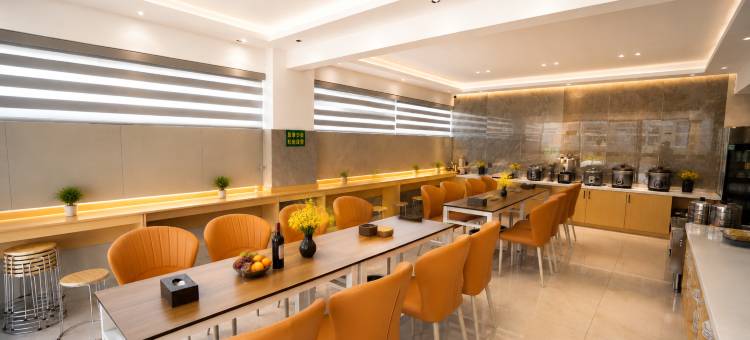 云栖智慧酒店(阿庐古洞店)图片