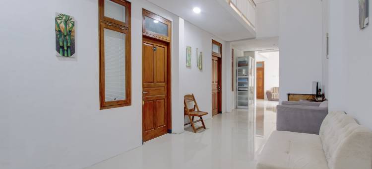 OYO 95374 Omah Ngentak家庭旅馆(OYO 95374 Omah Ngentak Family Guest House)图片