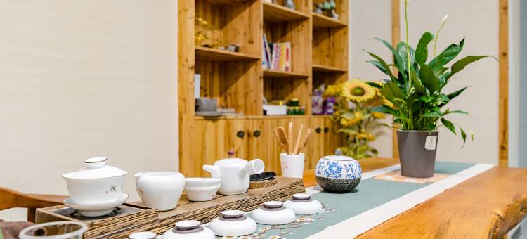 花筑·张家界时光语民宿(国家森林公园溪布街店)图片