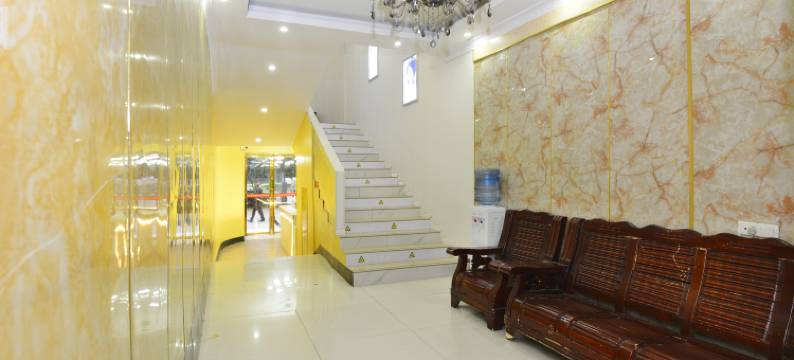 小百花酒店(六盘水人民广场高铁站店)图片