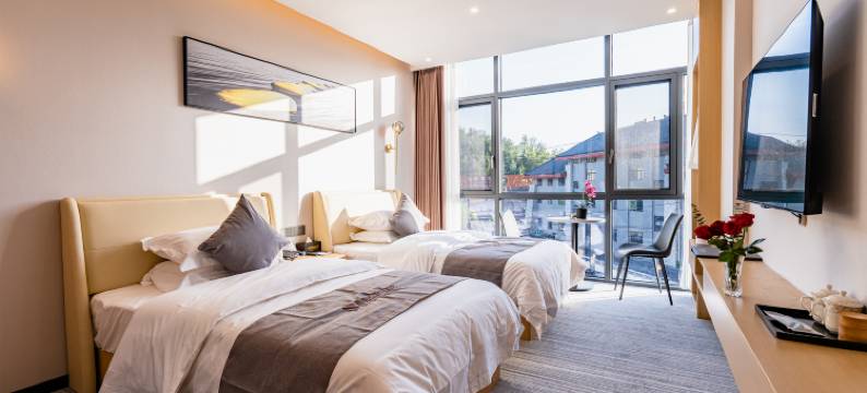 建始香格拉假日酒店(恩施地心谷店)图片