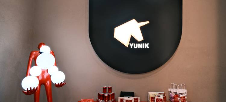 YUNIK电竞酒店(上海闵行华师大店)图片