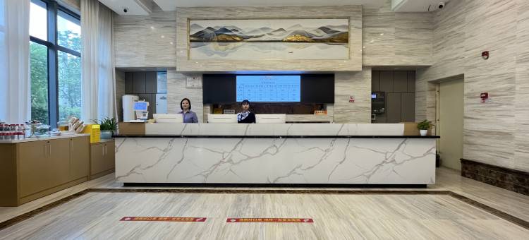 华馨酒店(武汉金银湖五环体育中心店)图片