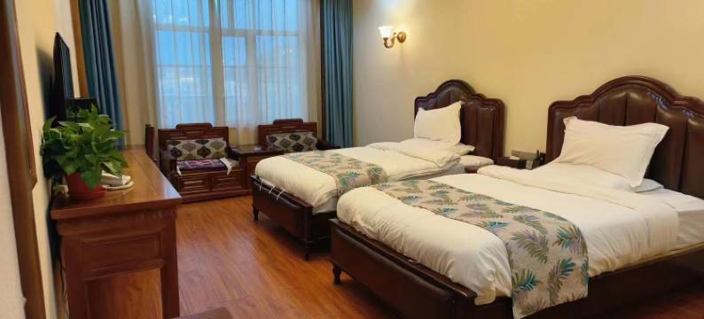 久治年保玉则朵阁漾杰酒店图片