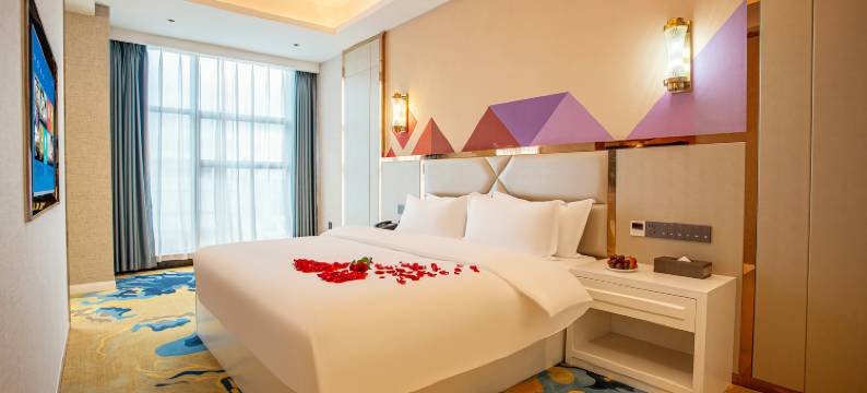 悦禾酒店(花溪合朋中心广场店)图片