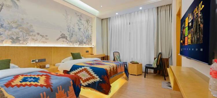 曲靖博莱格逸居酒店(高铁北站民族中学店)图片