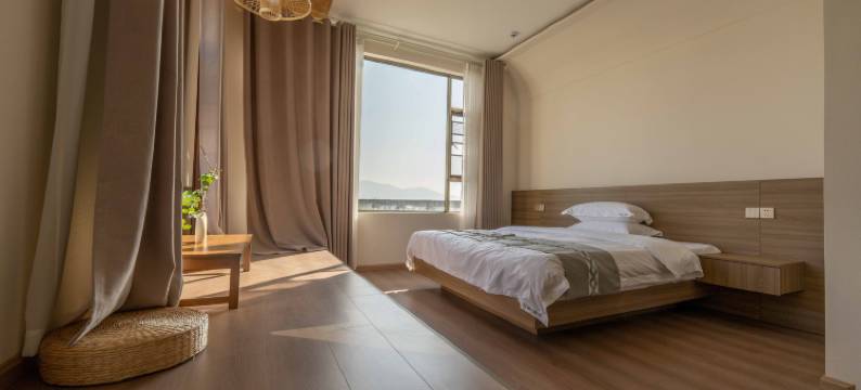 洱畔月民宿图片