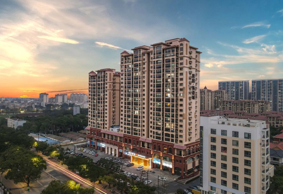 柏曼酒店(北海金滩店)外景图