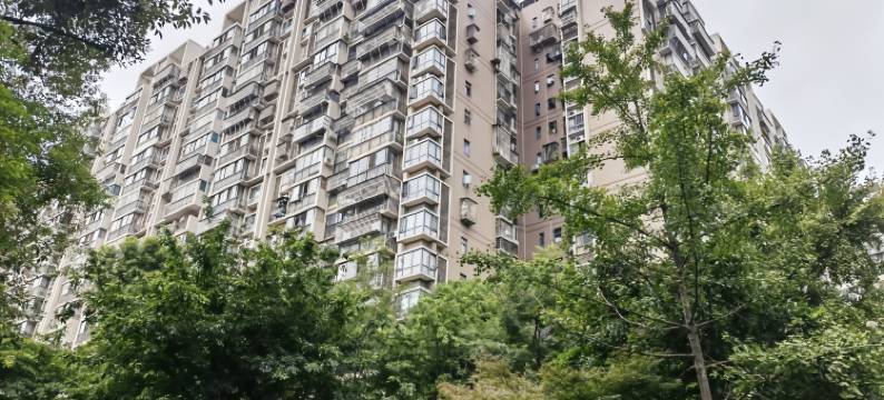 白盒子公寓(成都东站东广场店)图片