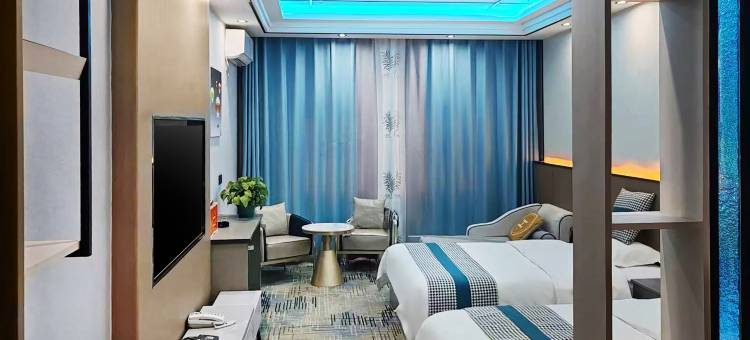 阿拉尔晶华主题酒店(上海风情街市政府店)图片