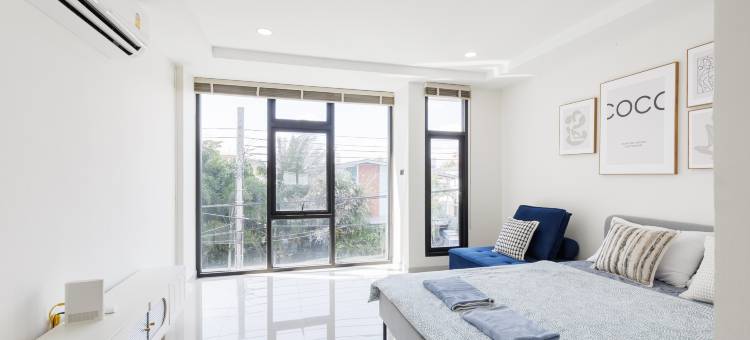 曼谷四卧独栋别墅近尚泰购物中心 九世皇家公园(Bangkok Four-Bedroom Single Family Villa [near Sangtai Shopping Center + Royal Park])图片