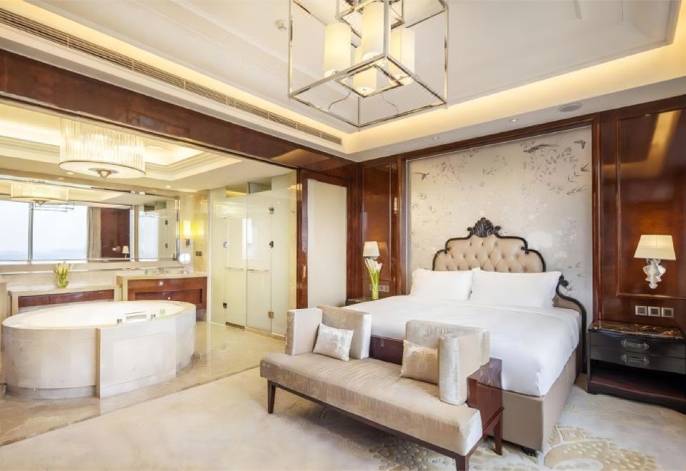 Ramada Plaza by Wyndham Kunshan Qiandeng Hotel Overview