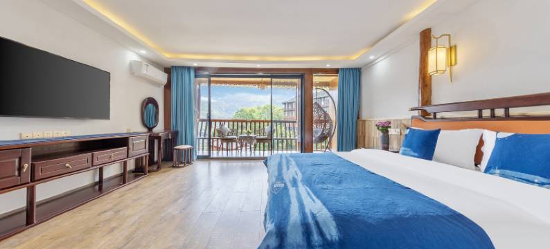 鸾喜·花开半夏全景美宿(西江千户苗寨店)图片