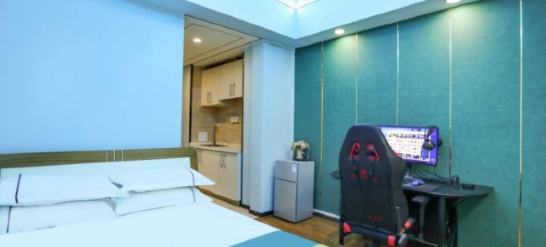 S+电竞民宿(石家庄新百广场地铁站店)图片