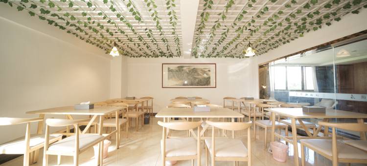 遂宁江语城酒店(河东万达广场职业技术学院店)图片