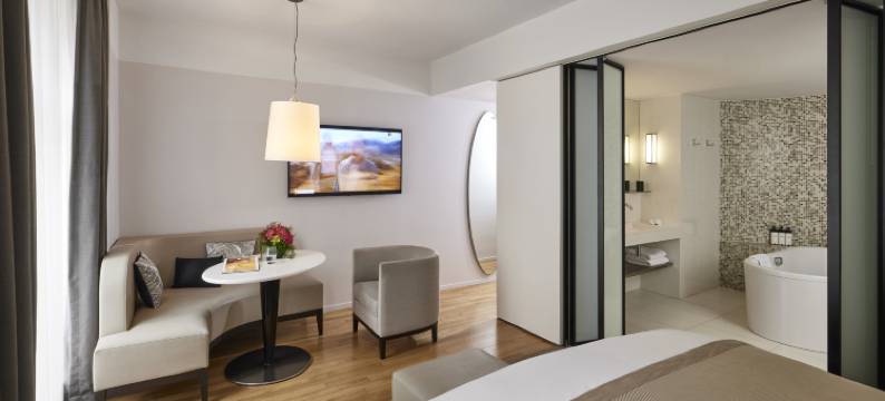 索菲特巴黎凯旋门酒店(Sofitel Paris Arc de Triomphe)图片