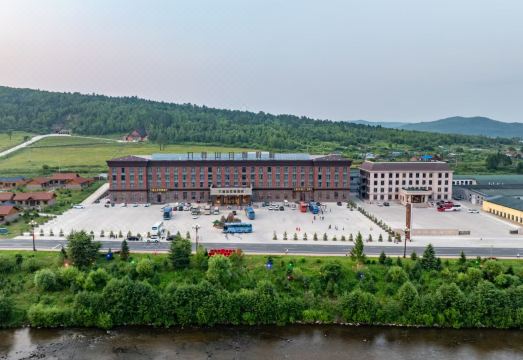 汤旺九鑫山珍度假村外景图