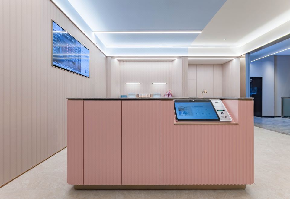 HanTing Hotel (Nanjing Gulou Square) Hotel Overview