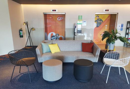 Go Hotels MandaluyongOver view