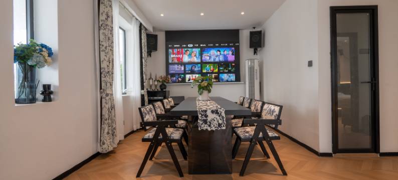 深圳较场尾柒月南风客栈图片