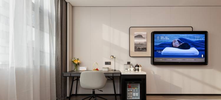 武汉汉口江滩黎黄陂路亚朵酒店图片