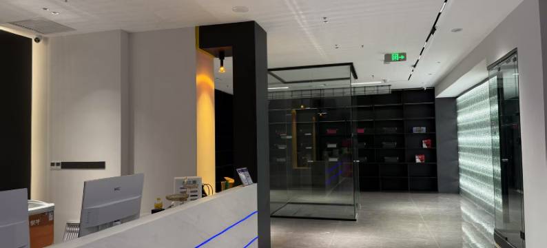 乐畅电竞酒店(温州乐清虹桥店)图片