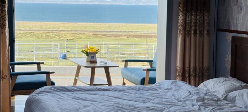 日出湖景民宿图片