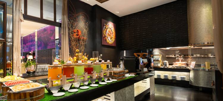 丽笙套房曼谷素坤逸(Radisson Suites Bangkok Sukhumvit)图片