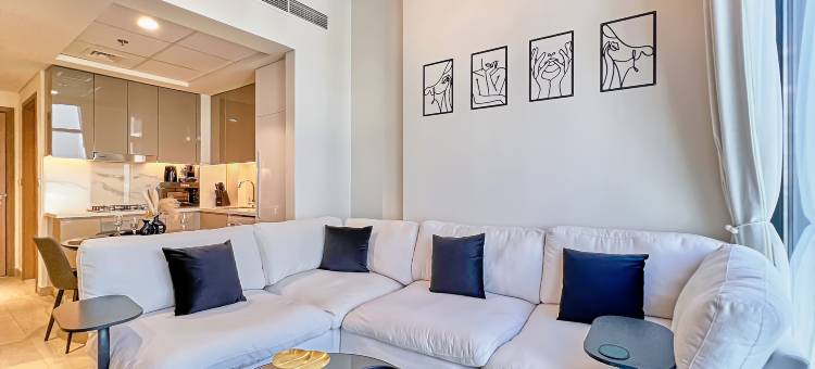 bnbme | 现代公寓，配有泳池和健身房 | 距离市中心12分钟(bnbme | Modern Apt with Pool & Gym | 12 min to Downtown)图片