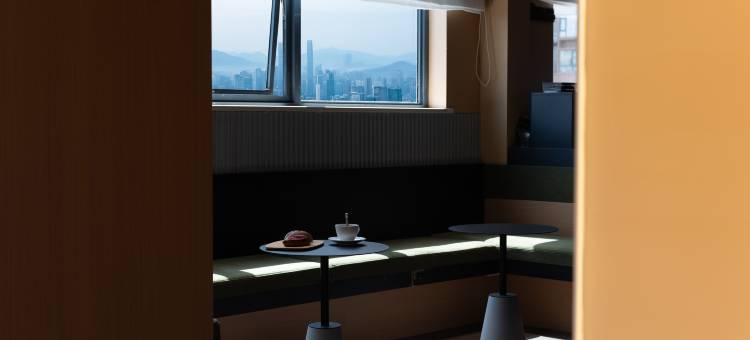 SFEEL设计师酒店(成都张家寺地铁站店)图片