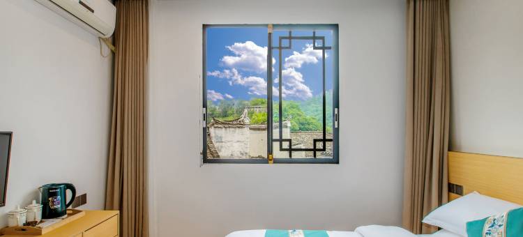 凤凰古色观景民宿(凤凰古城南华大桥店)图片