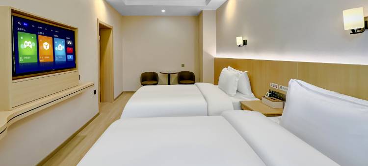 艺龙安云酒店(奎屯市火车站驿马巷餐饮旅游文化街店)图片