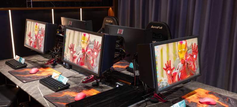 氢赫电竞酒店图片