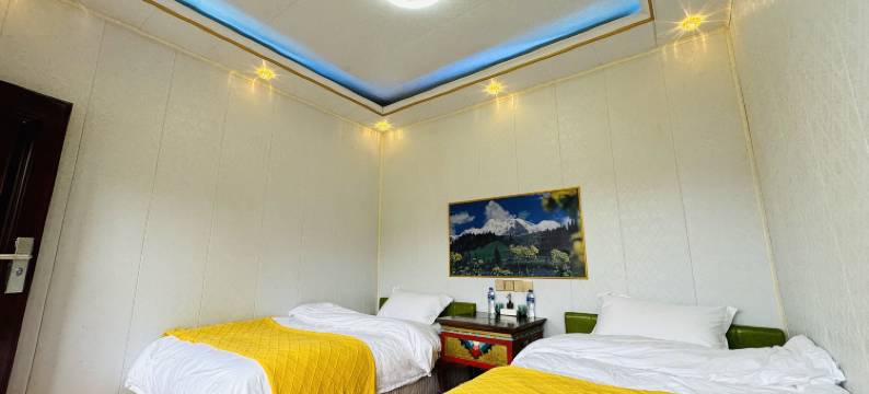 格聂雪域之家民宿图片