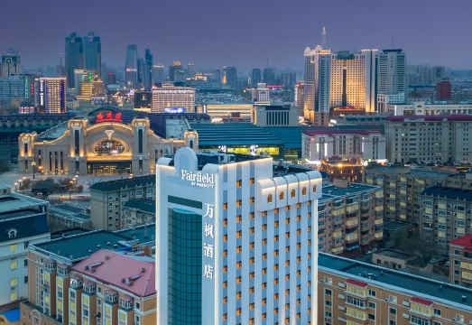 哈尔滨万枫酒店（中央大街火车站店）外景图