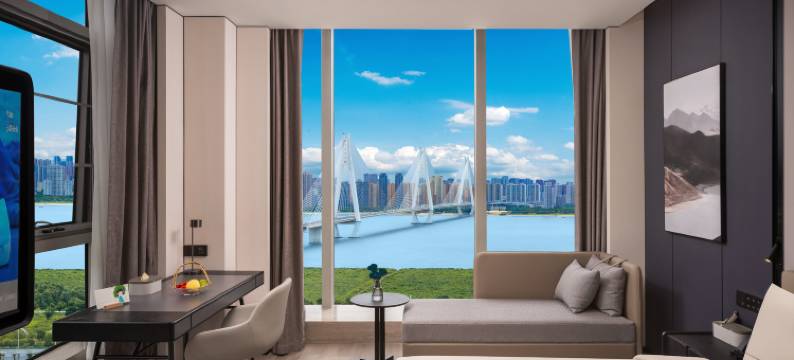 武汉汉口江滩解放大道亚朵酒店图片