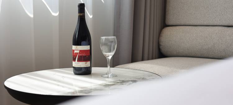 巴里岛国际酒店(精河友好时代高铁南站店)图片