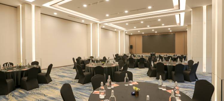 哈里斯酒店及套房那格亚巴淡(HARRIS Hotel & Suites Nagoya Batam)图片