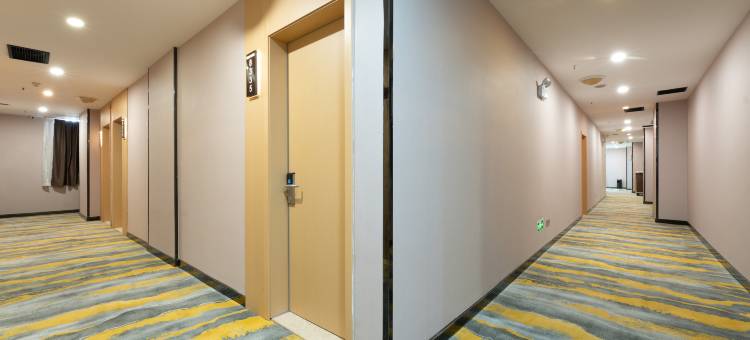 同展智慧酒店(兴文石海广场店)图片