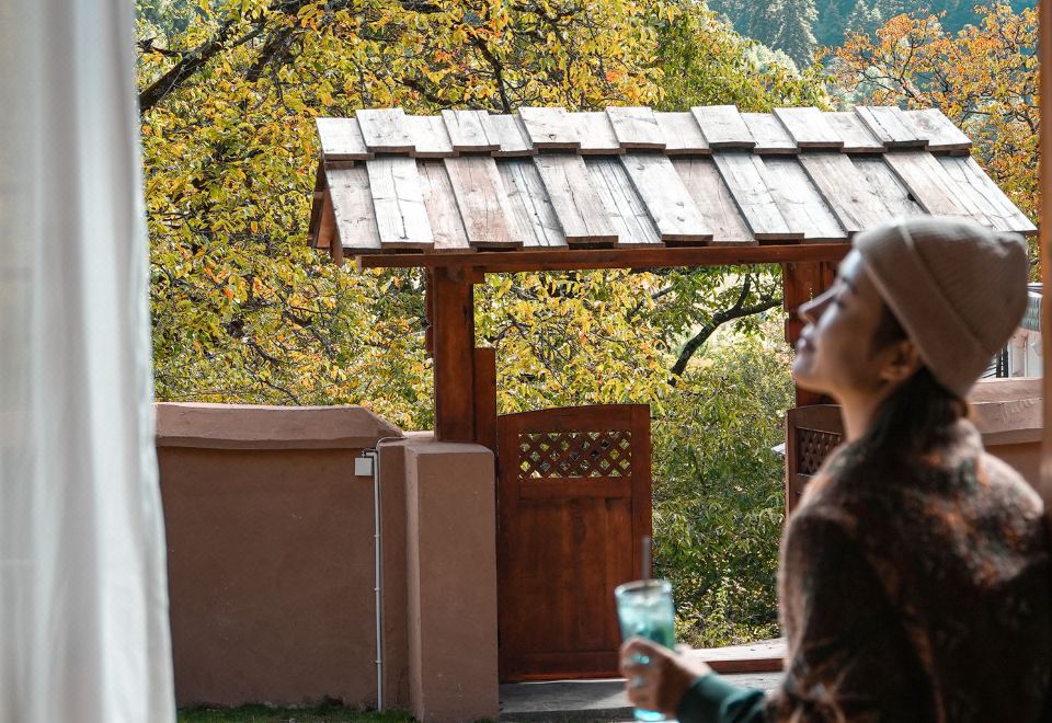 Lanping Shujiawu Township Luoguxuan Hiking HomestayHotel Overview