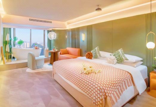 万庭酒店（宁海环球中心桃源广场店）外景图