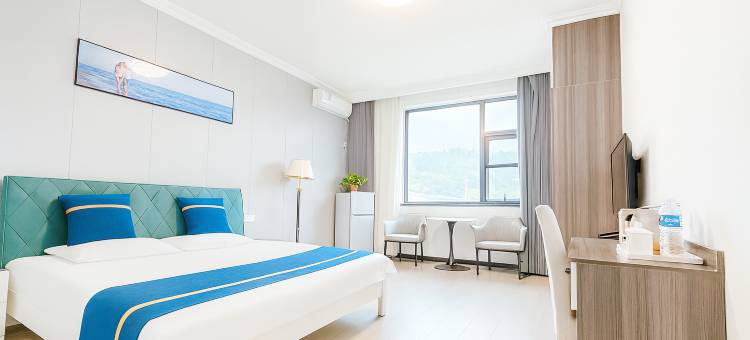 东山小筑酒店(龙凤山龙湖水系公园店)图片