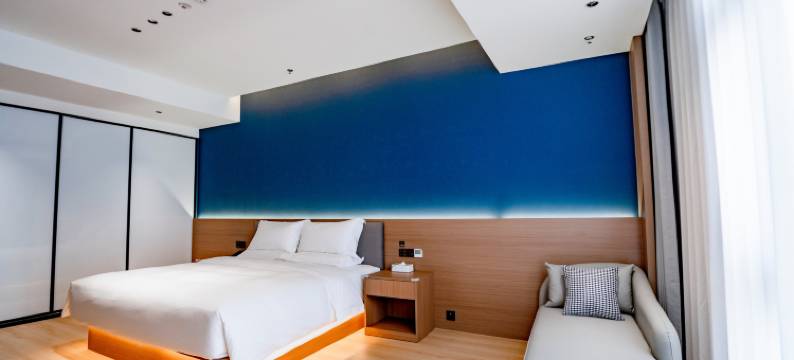 丽橙酒店(岳池火车站龙湖公园店)图片