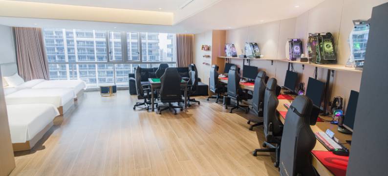 卡尔竞界电竞公寓(中山港口保利国际广场店)图片