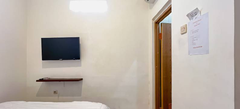 JJ豪斯米特拉红门酒店(JJ House Mitra RedDoorz)图片