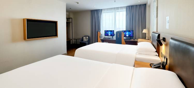 亚信电竞酒店(泰州姜堰五金城店)图片