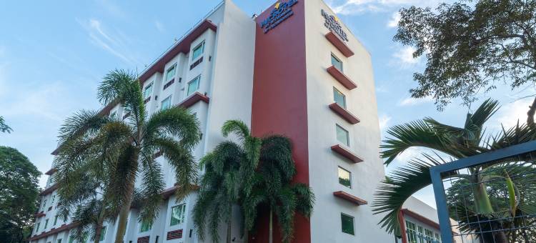 UP科技中心麦客达温德姆酒店(Microtel by Wyndham UP Technohub)图片