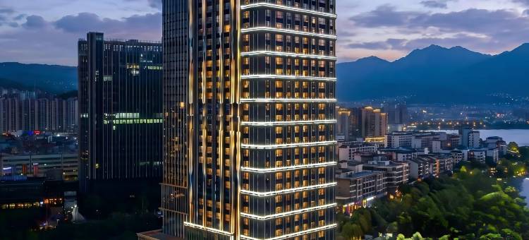 维也纳酒店(大理洱海站万达店)图片