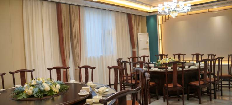 鲁山蓝海假日酒店图片
